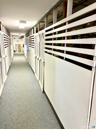 $2,050 | 893 Farmington Avenue, Unit 2F, West Hartford, CT 06119