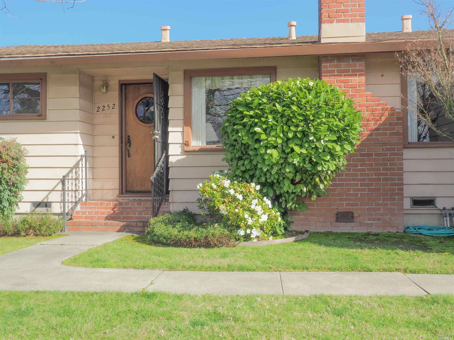 2252 Rowe Drive Santa Rosa, CA 95403 - Photo 1 of 1 Gallery Image 1