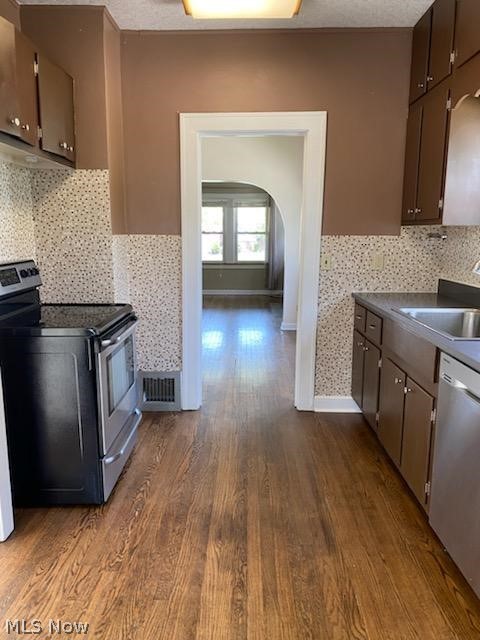 5116 Spencer Road Cleveland, OH 44124 - Photo 5 of 34