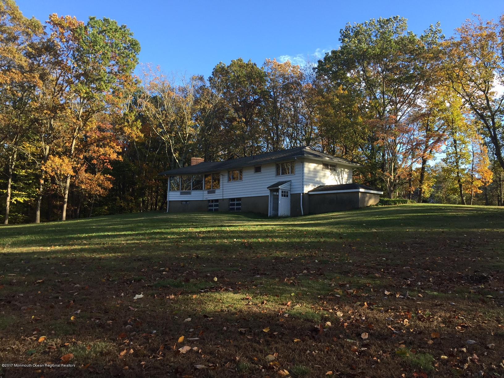 101 Clover Hill Road Colts Neck, NJ 07722 - Photo 4 of 6 IMG_6135