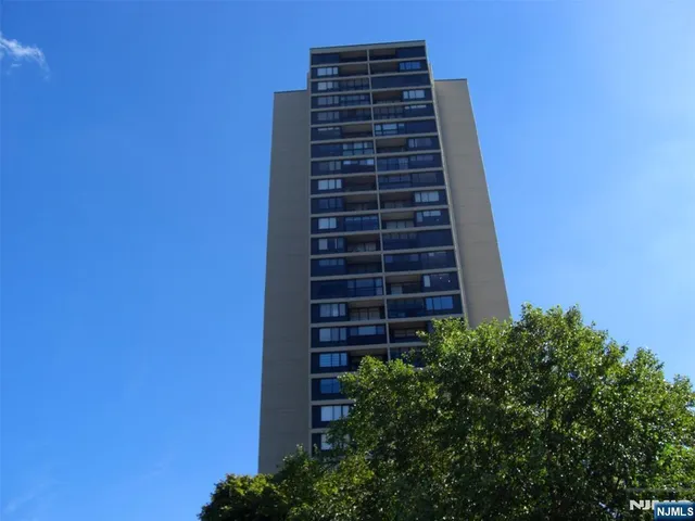$145,000 | 6 Horizon Road, Unit 302, Fort Lee, NJ 07024