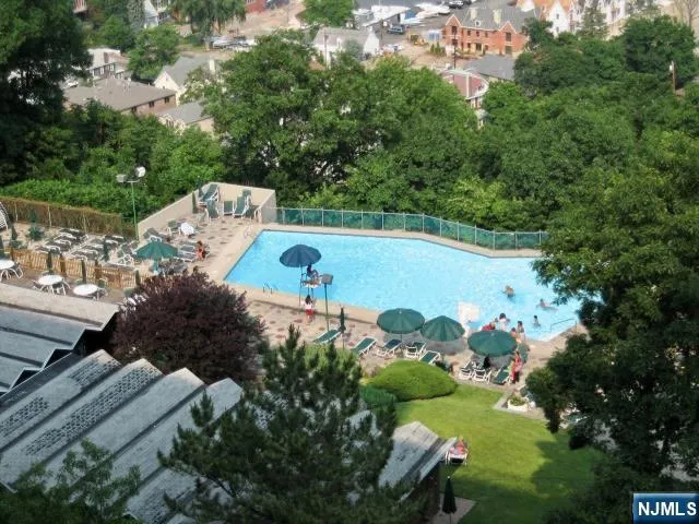 $145,000 | 6 Horizon Road, Unit 302, Fort Lee, NJ 07024