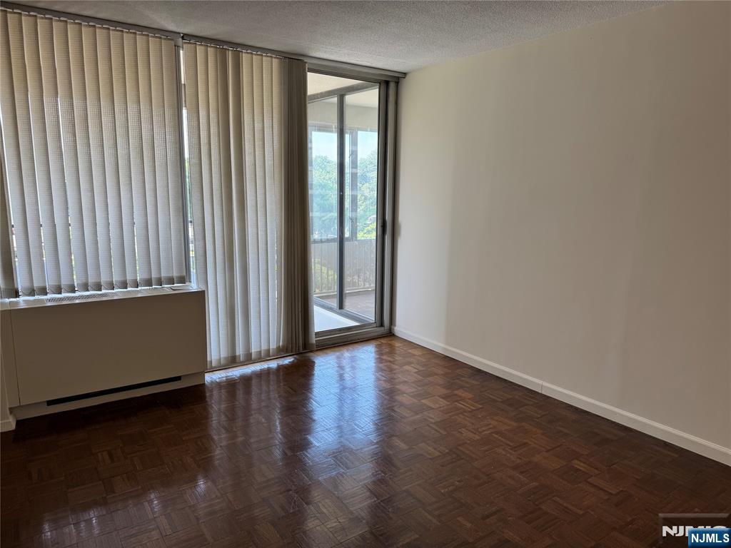 6 Horizon Road, Unit 302 Fort Lee, NJ 07024 - Photo 4 of 15