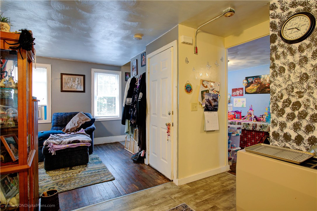 19 Sisson Street Warren, RI 02885 - Photo 17 of 47 Gallery Image 17