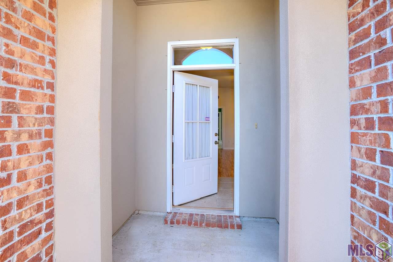 14115 Pecan Ridge Drive Gonzales, LA 70737 - Photo 2 of 20 Gallery Image 2