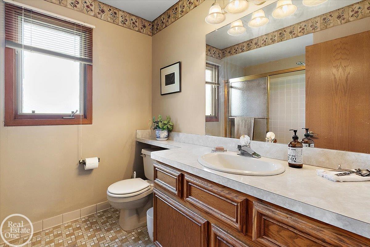 3286 Sandy Point Utica, MI 48316 - Photo 45 of 67