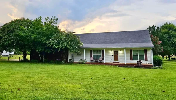 $374,000 | 905 Golf Drive, Saulsbury, TN 38067