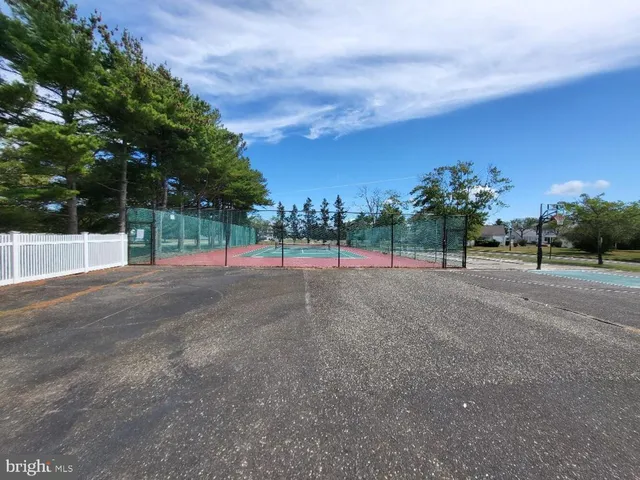 a view of outdoor space with city view