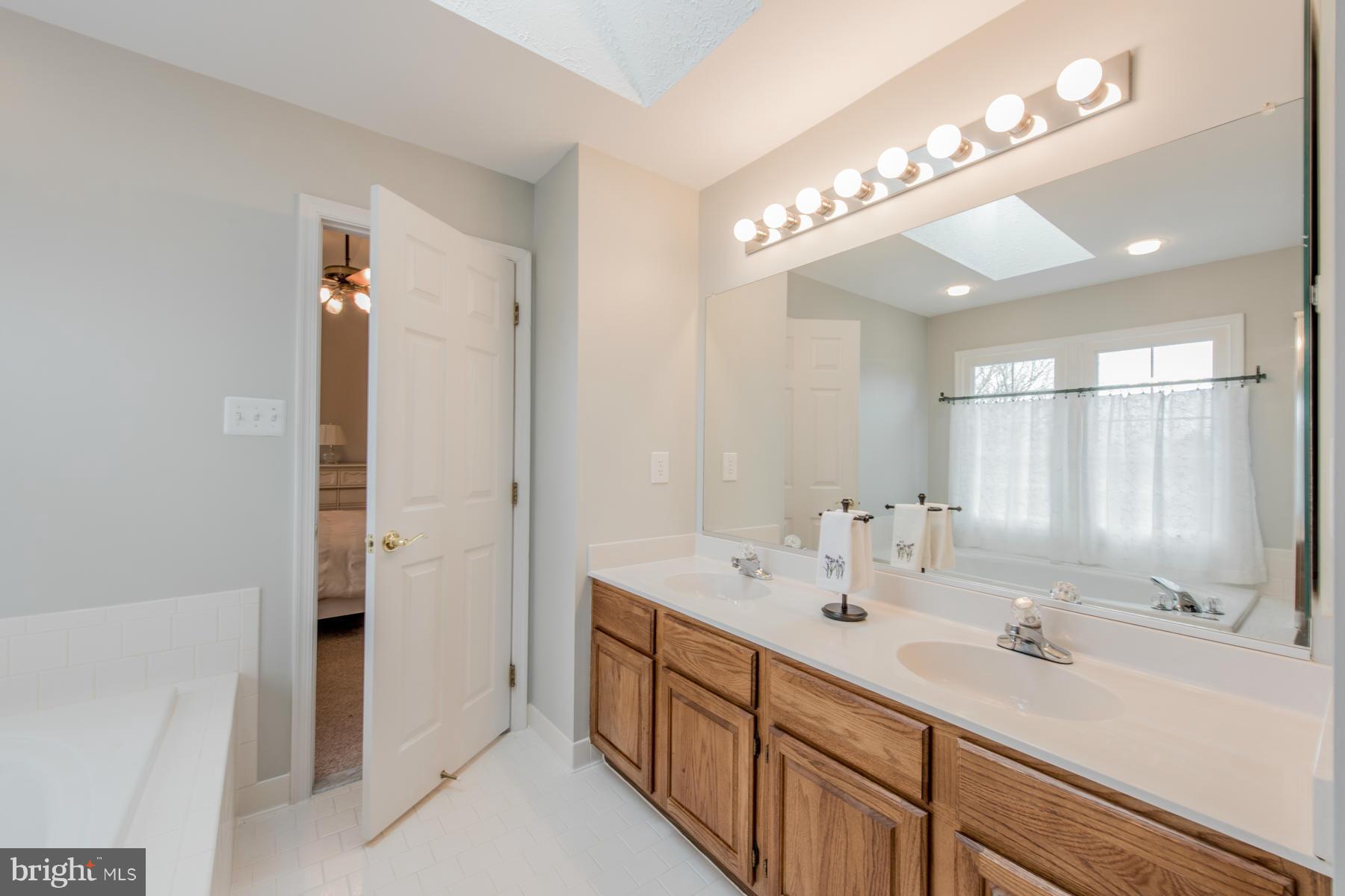 5241 Rising Sun Lane Ellicott City, MD 21043 - Photo 17 of 30 Bath (Master)