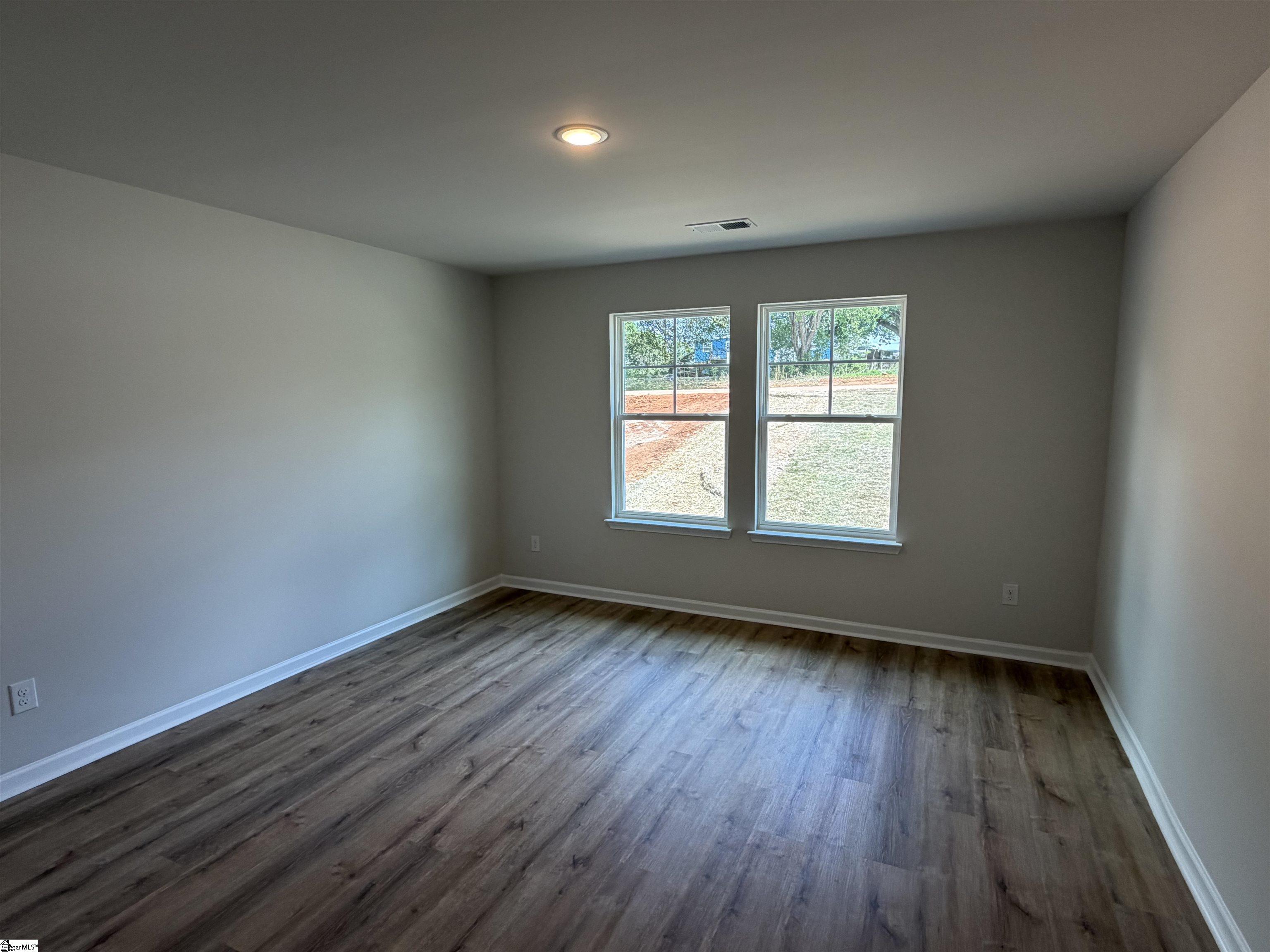 31 Campbell Street Duncan, SC 29334 - Photo 2 of 13