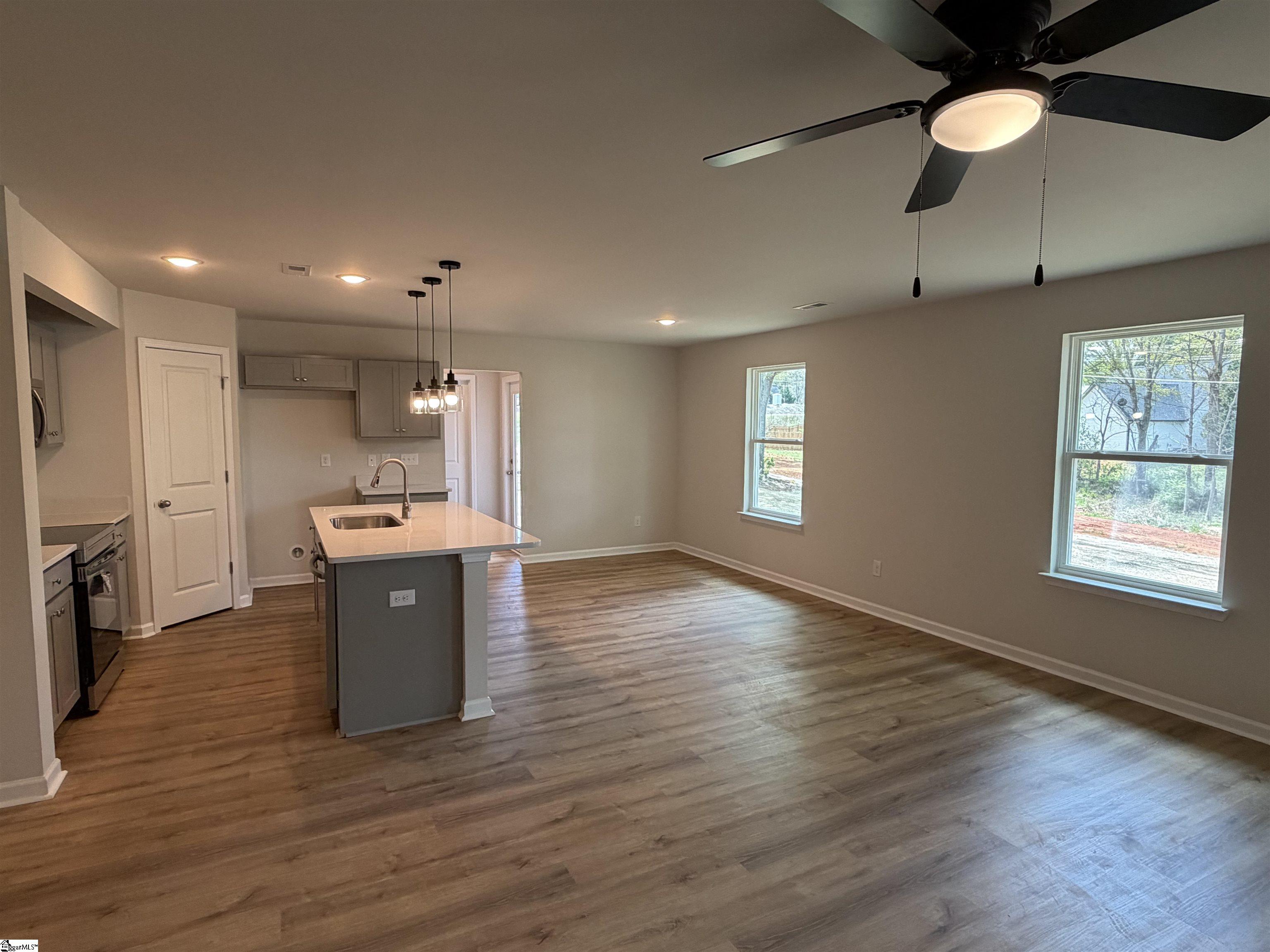 31 Campbell Street Duncan, SC 29334 - Photo 5 of 13