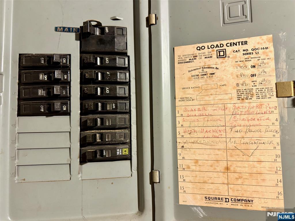 405 7th Street Harrison, NJ 07029 - Photo 18 of 21 a view of cabinet with window