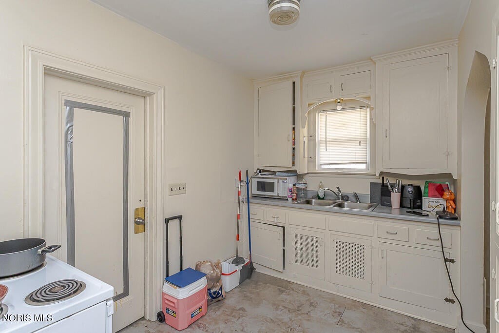2634 Calverton Road Toledo, OH 43607 - Photo 10 of 22 Gallery Image 10
