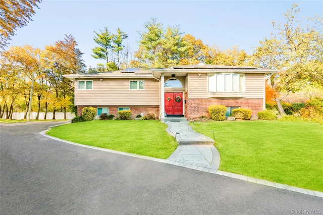 $1,728,000 | 24 Jeffrey Lane, Great Neck, NY 11020