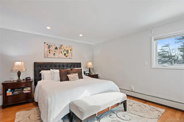 $1,728,000 | 24 Jeffrey Lane, Great Neck, NY 11020