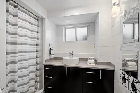 $1,728,000 | 24 Jeffrey Lane, Great Neck, NY 11020