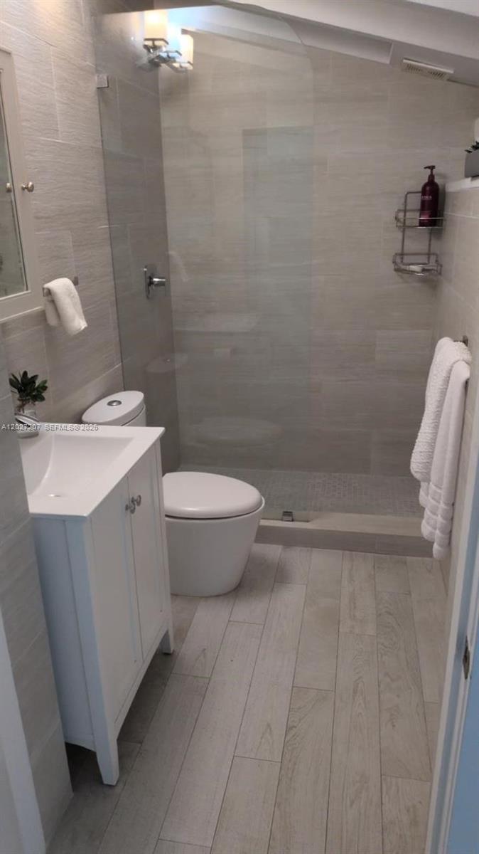 665 Allendale Road Key Biscayne, FL 33149 - Photo 19 of 29 Gallery Image 19