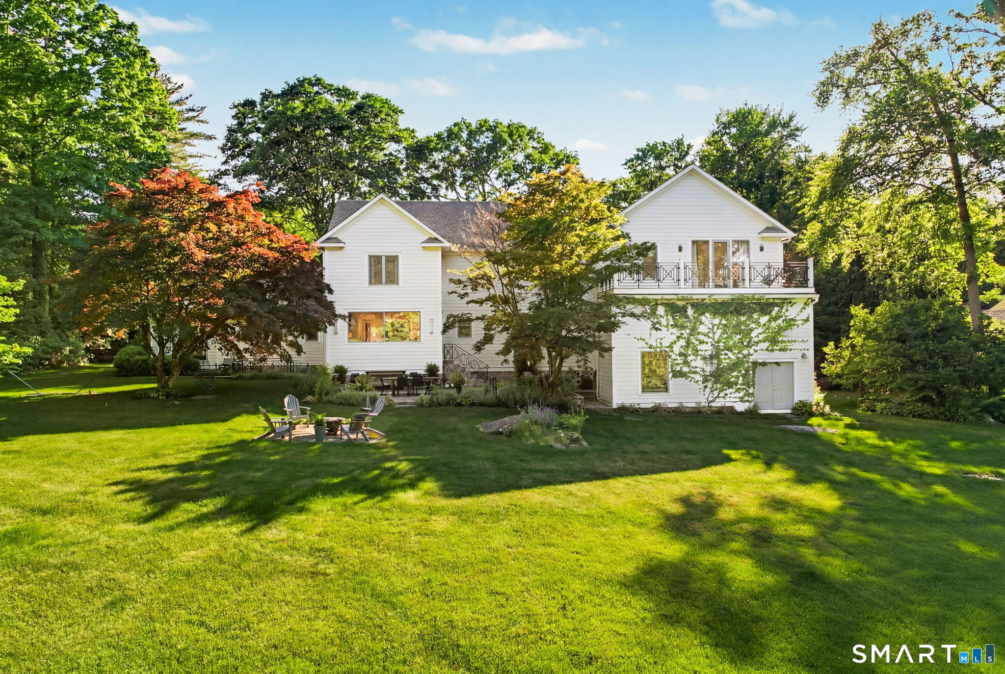 284 Georgetown Road Weston, CT 06883 - Photo 4 of 40