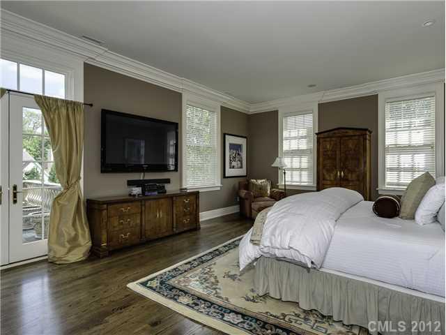 1819 Queens Road Charlotte, NC 28207 - Photo 9 of 16 Gallery Image 9