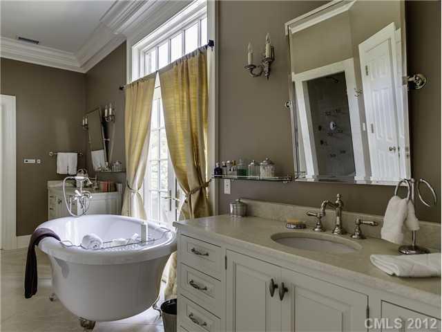 1819 Queens Road Charlotte, NC 28207 - Photo 10 of 16 Gallery Image 10