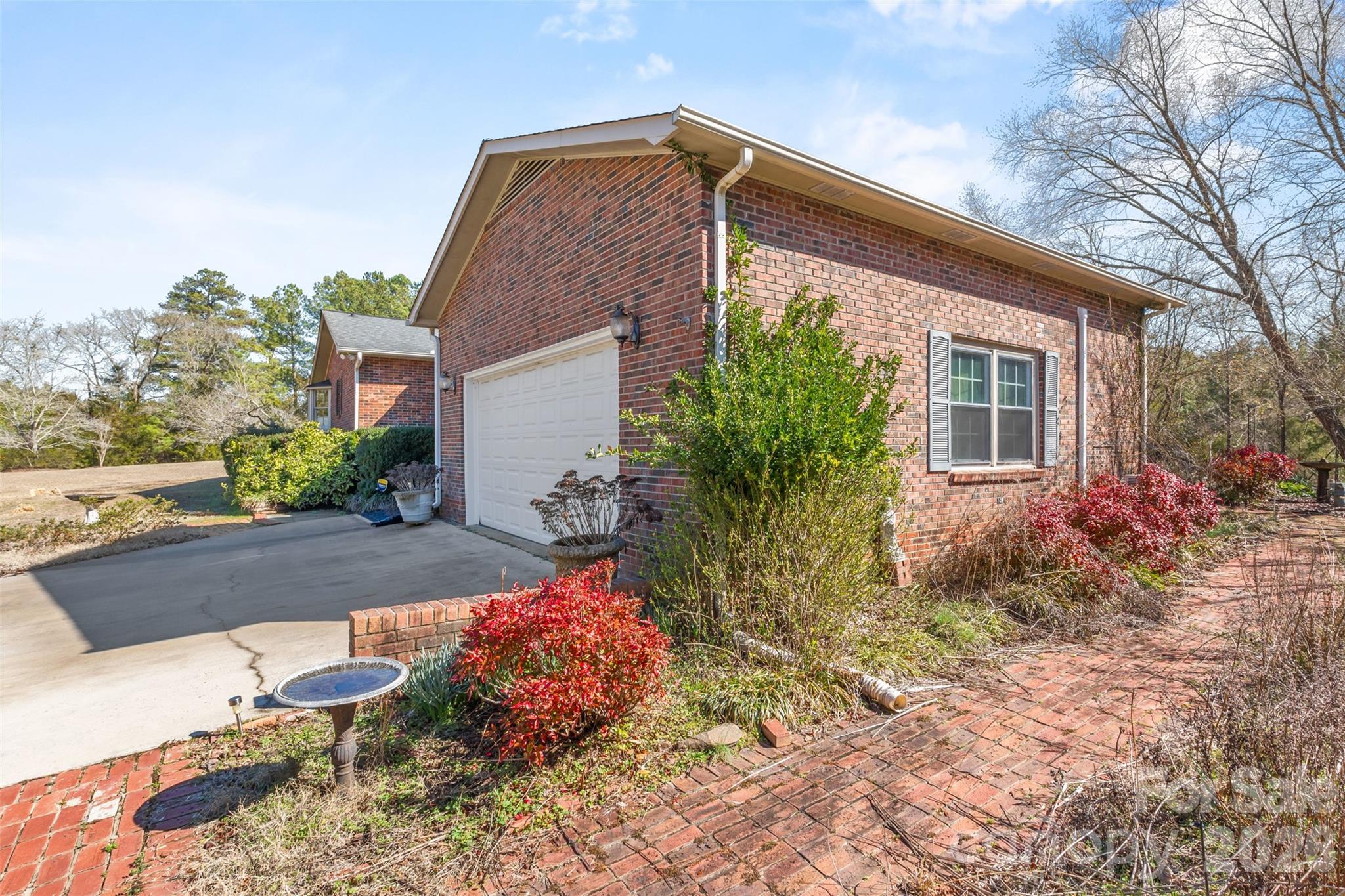 6330 Richburg Road Great Falls, SC 29055 - Photo 7 of 20 a front view of house with yard and trees around