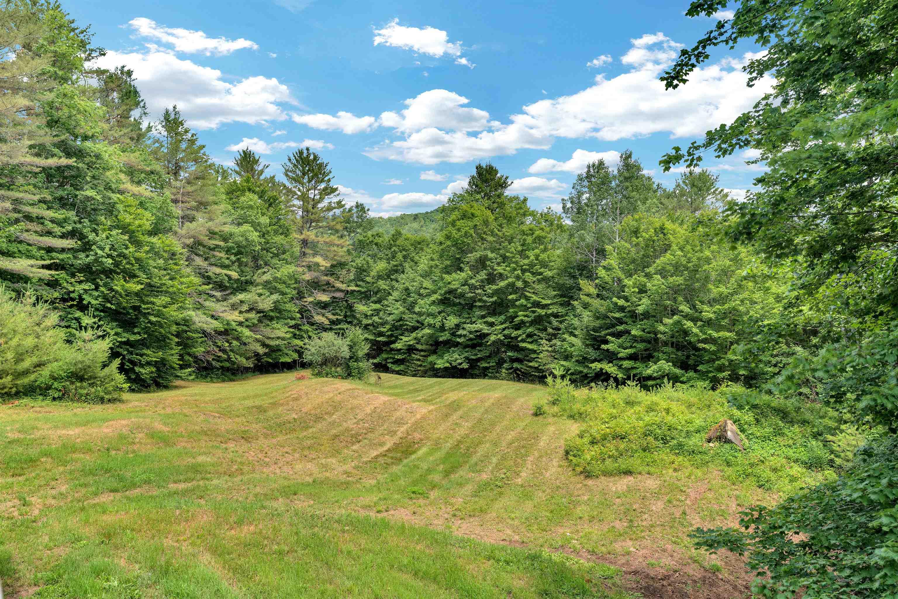 8126 Pomfret Road Pomfret, VT 05084 - Photo 18 of 24