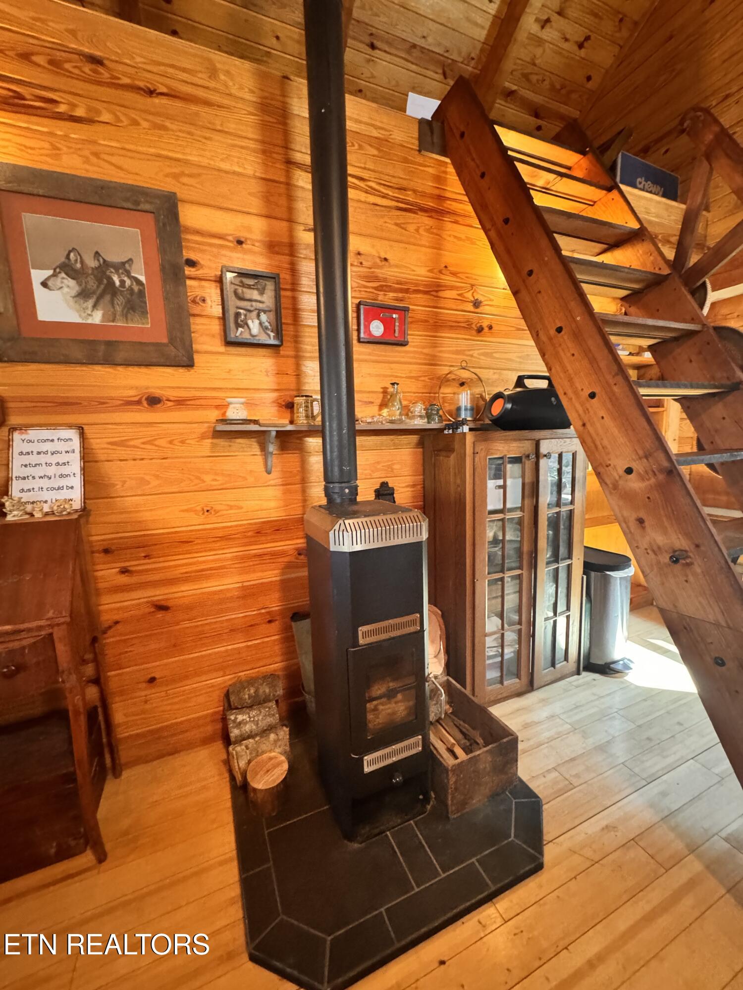 132 Sugar Maple Way Del Rio, TN 37727 - Photo 23 of 58 Woodstove