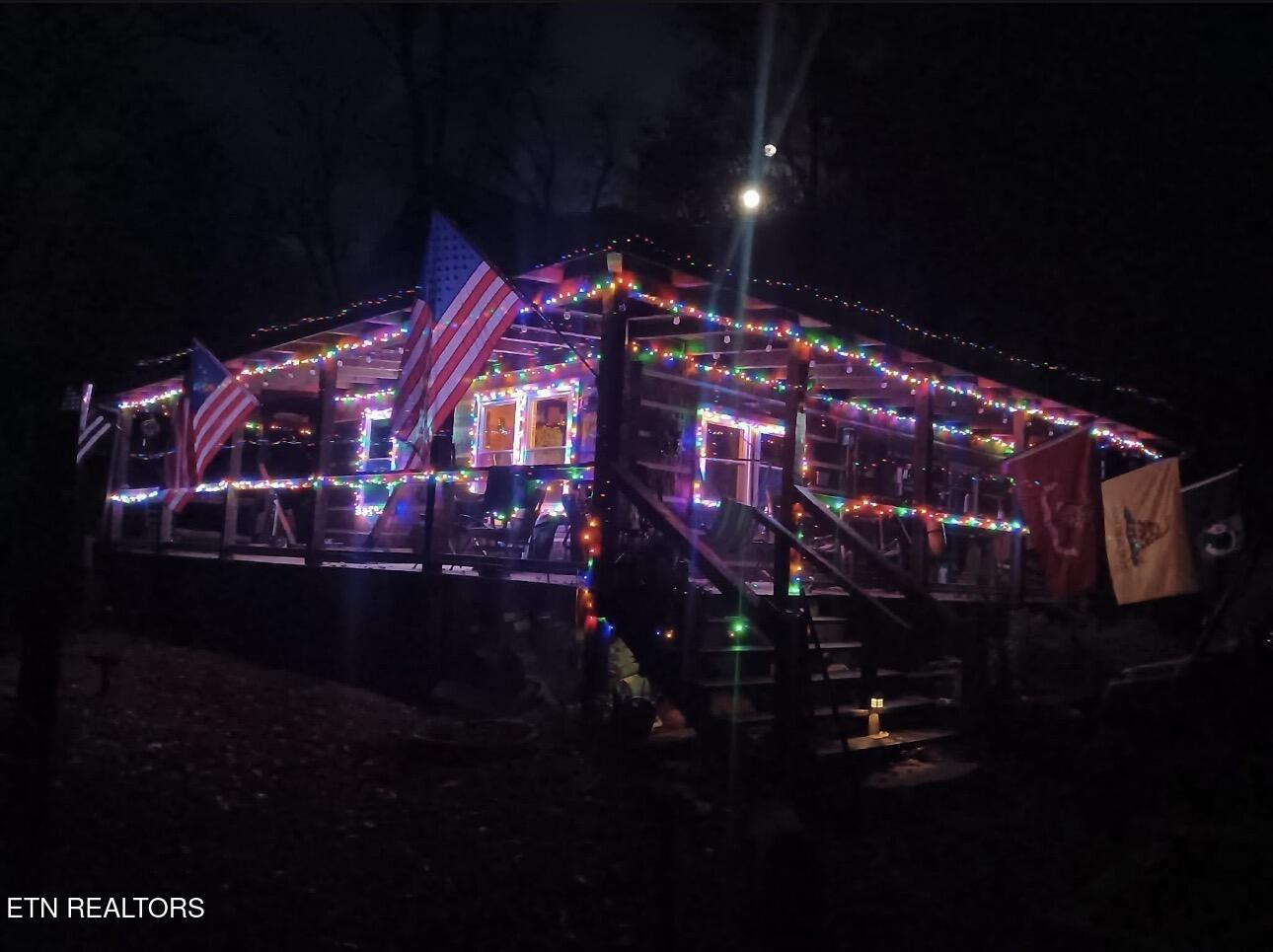 132 Sugar Maple Way Del Rio, TN 37727 - Photo 45 of 58 Christmas Lights