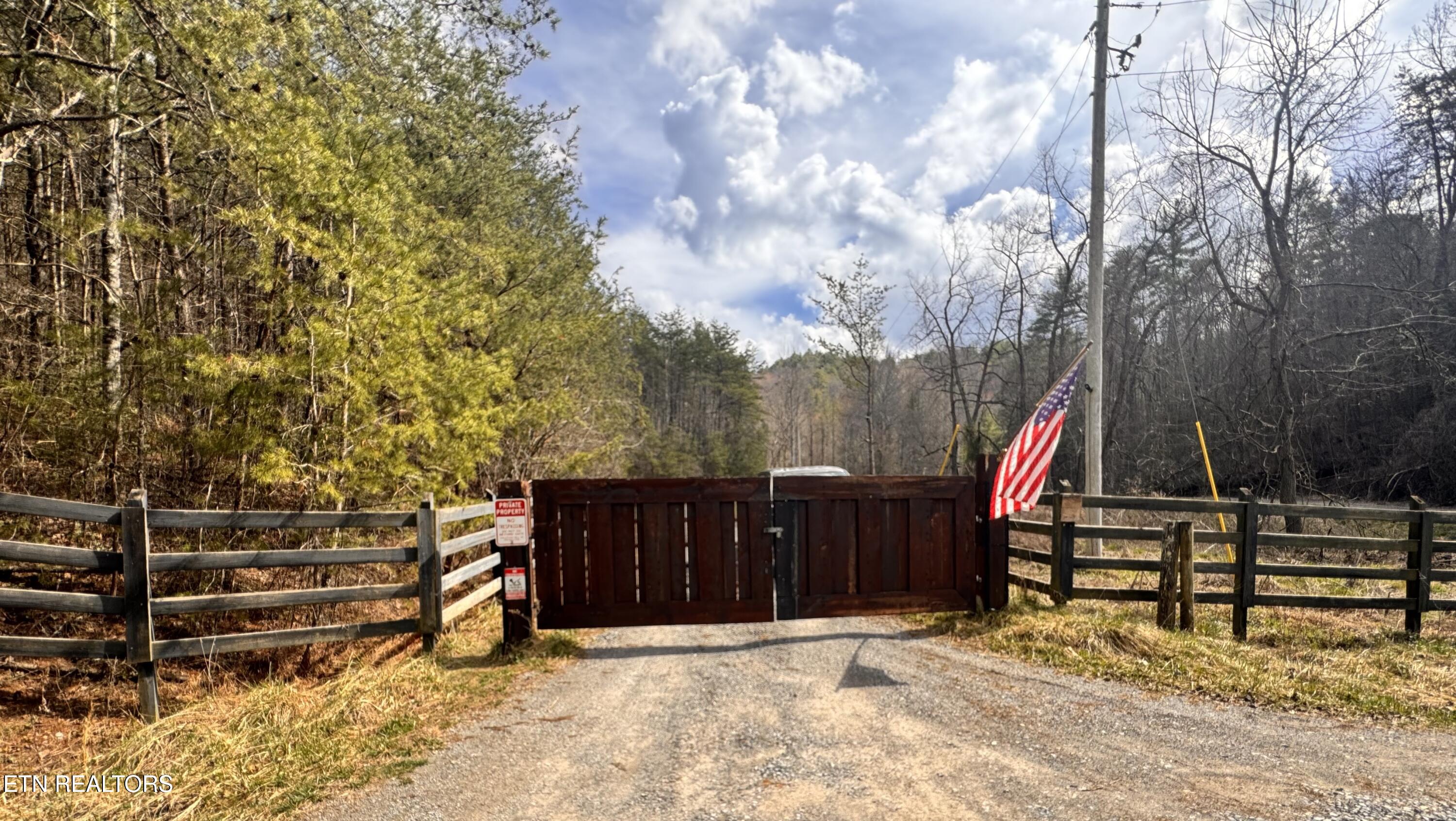 132 Sugar Maple Way Del Rio, TN 37727 - Photo 8 of 58 Gated Entrance