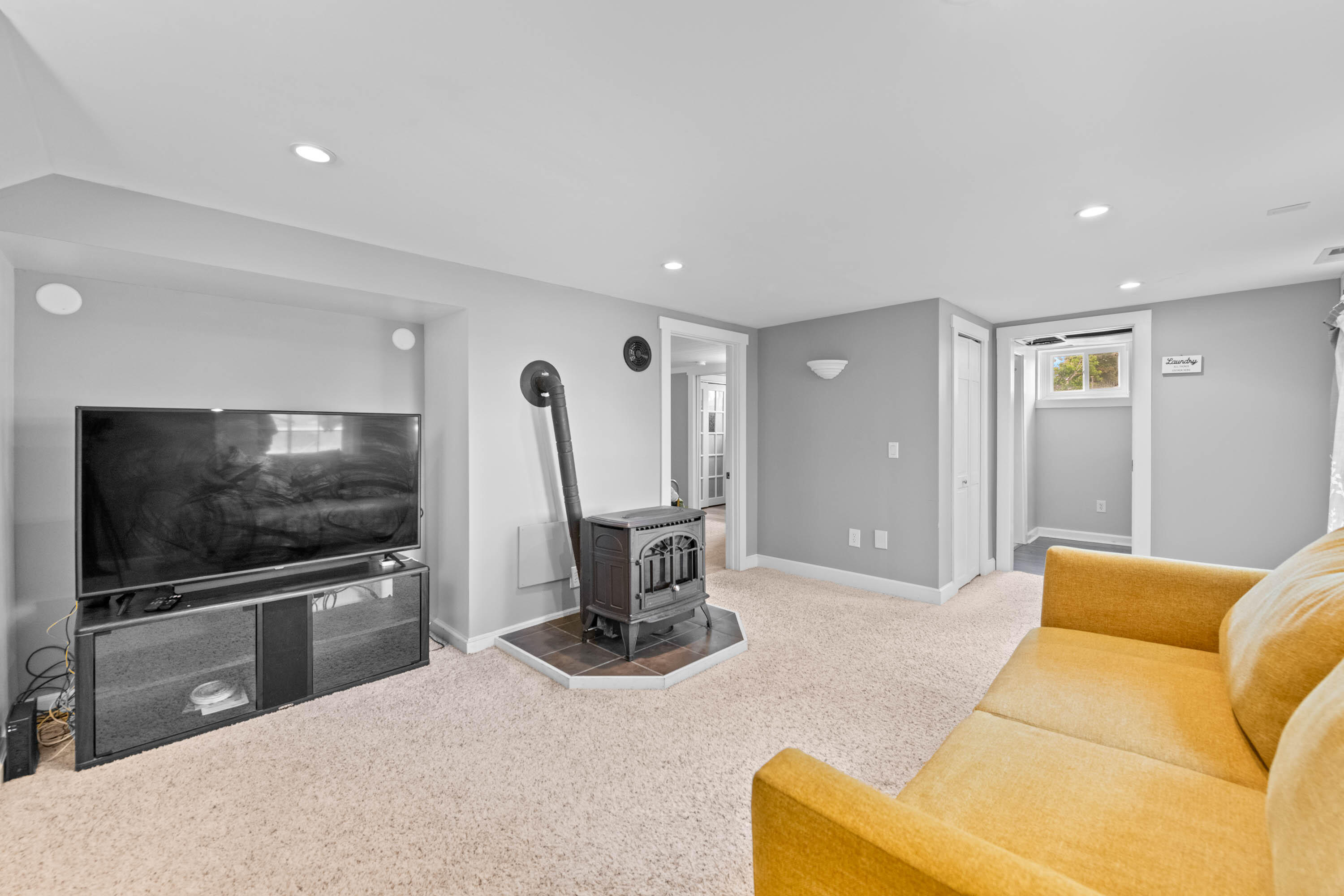 998 Lewiston Road West Gardiner, ME 04345 - Photo 21 of 41 living room finished basement