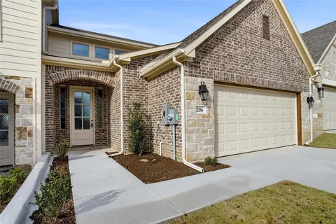 $344,900 | 206 Legacy Boulevard, Weatherford, TX 76086