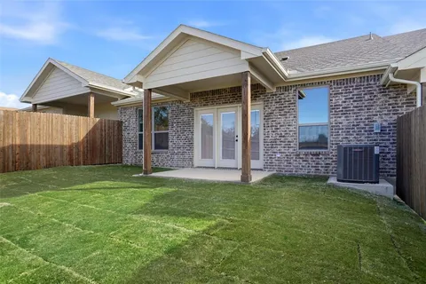 $344,900 | 206 Legacy Boulevard, Weatherford, TX 76086