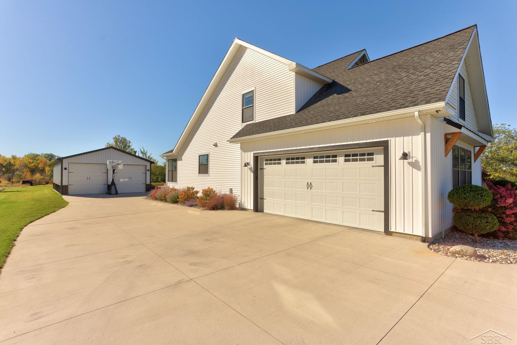 10421 Buck Road Freeland, MI 48623 - Photo 63 of 76
