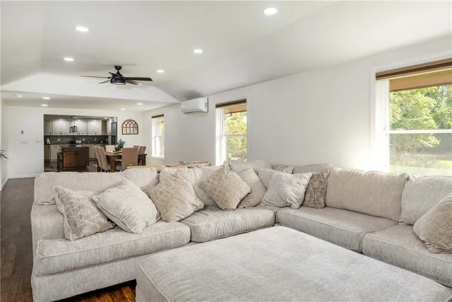 $460,000 | 164 East Sullivanville Road, Veteran, NY 14845