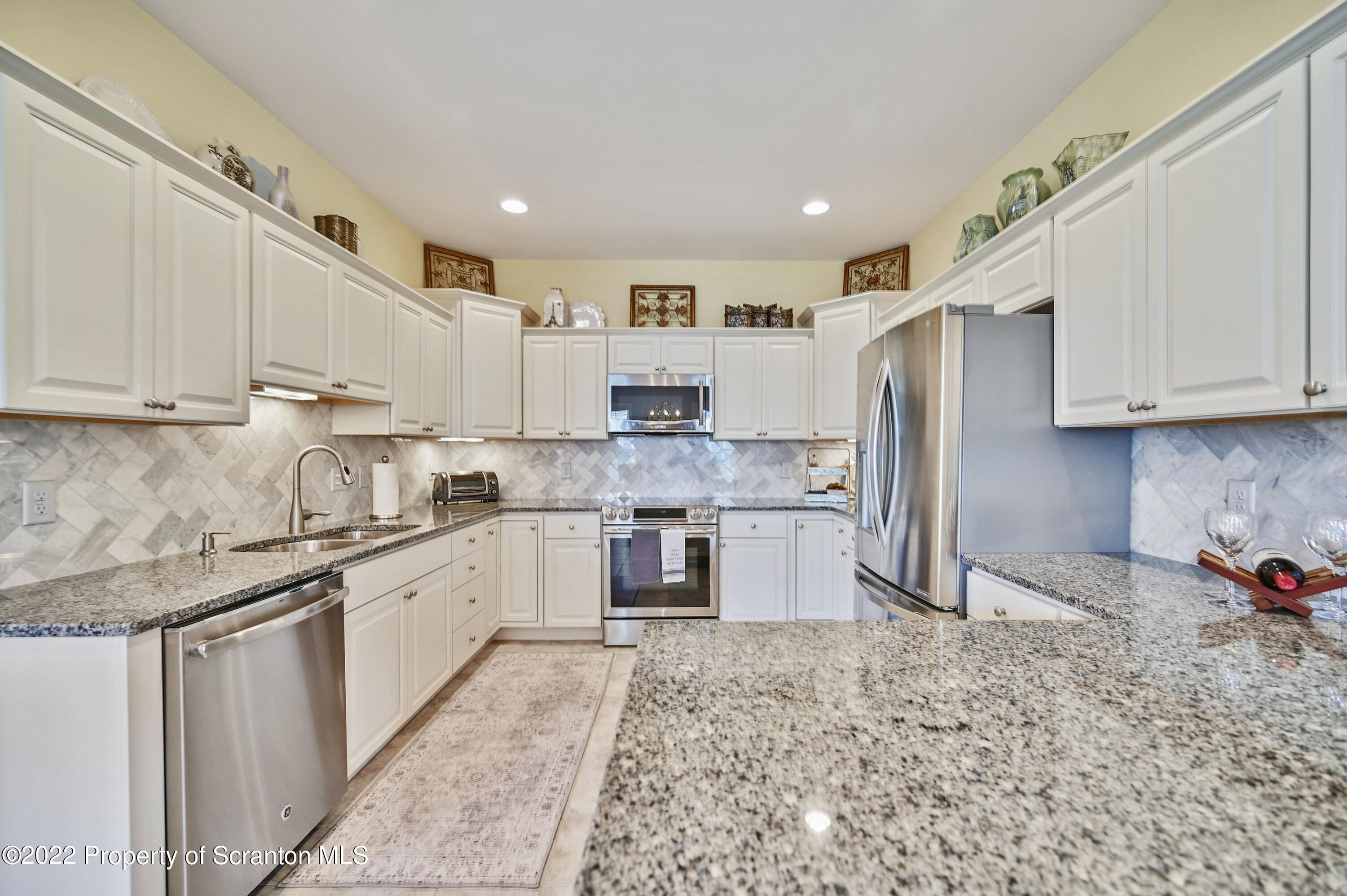 106 Wyndham Road Clarks Summit, PA 18411 - Photo 12 of 48 Gallery Image 12