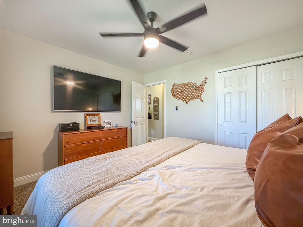 18 Jump Hill Road Levittown, PA 19056 - Photo 14 of 25