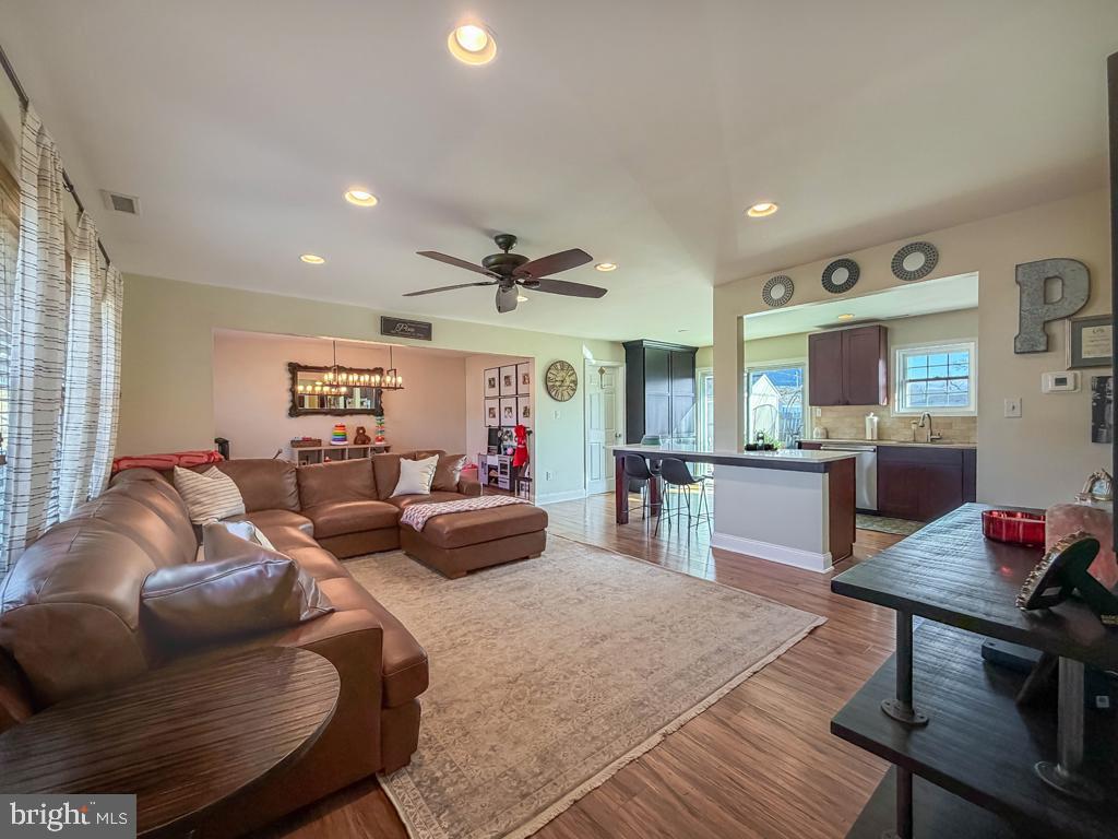 18 Jump Hill Road Levittown, PA 19056 - Photo 3 of 25 Open and Airy