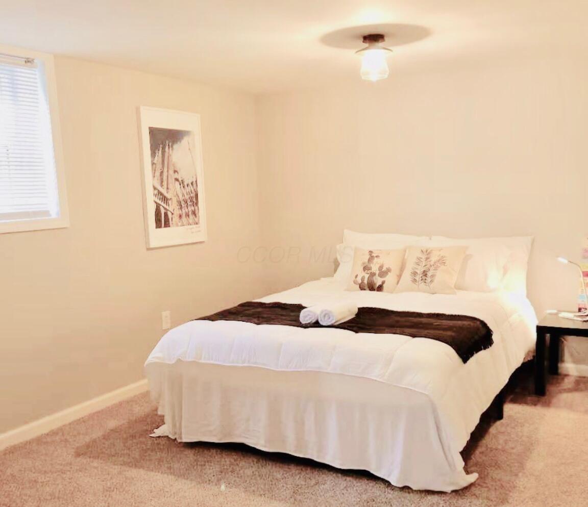 221 Lincolnshire Road Columbus, OH 43230 - Photo 13 of 18