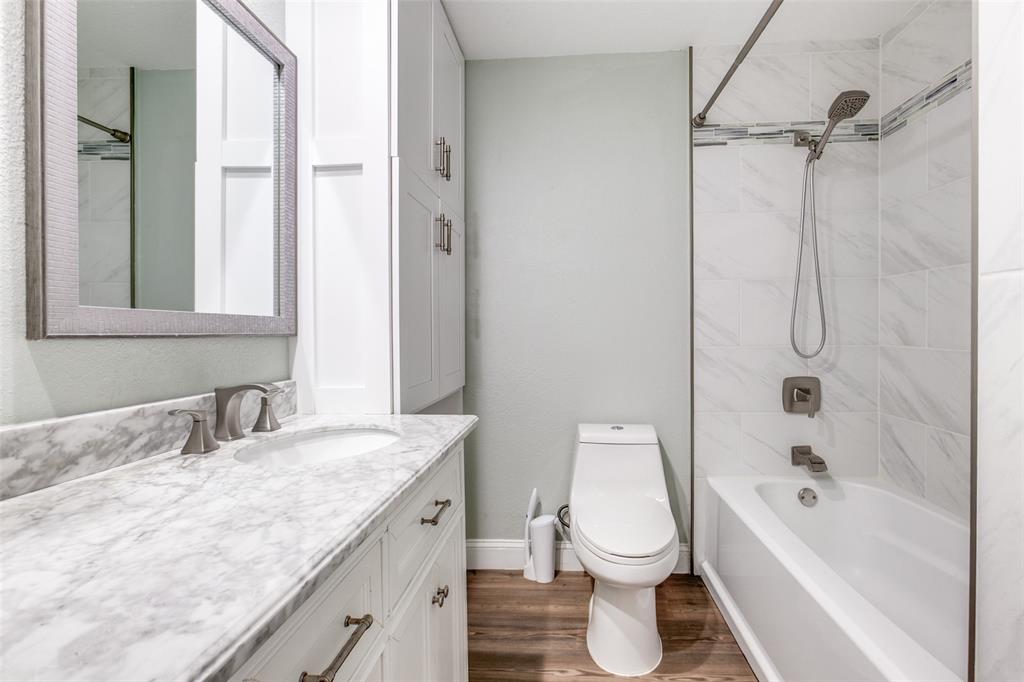 12660 Hillcrest Road, Unit 3206 Dallas, TX 75230 - Photo 18 of 32 View of bath with dual sinks in primary bath