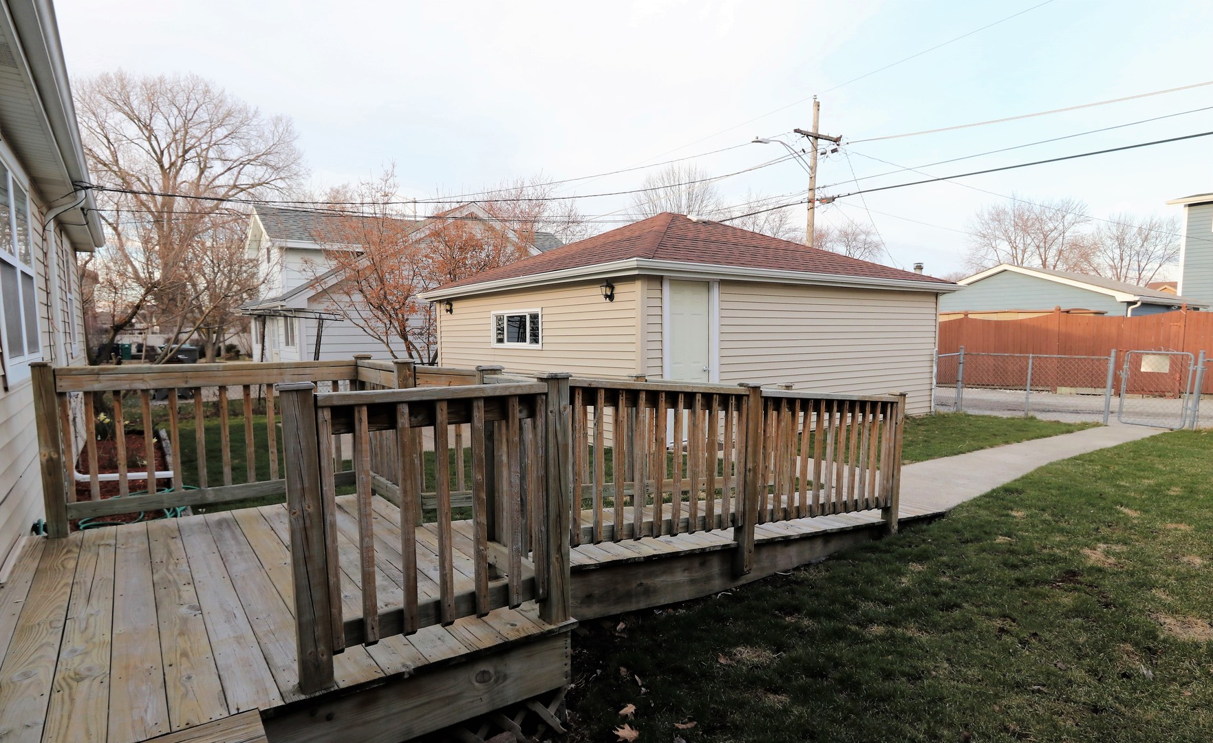 10607 Princess Avenue Chicago Ridge, IL 60415 - Photo 23 of 25 a view of a house with wooden floor