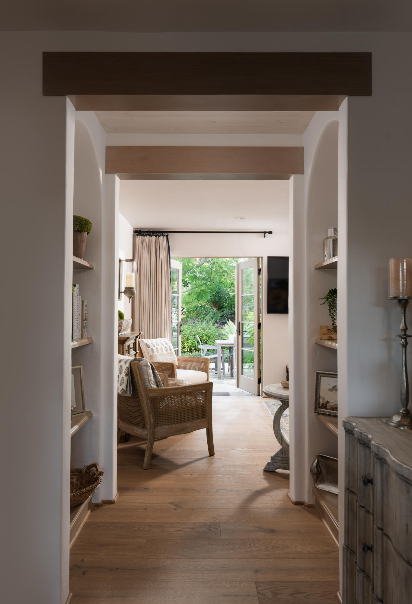 830 Summit Road Santa Barbara, CA 93108 - Photo 3 of 34 Entry