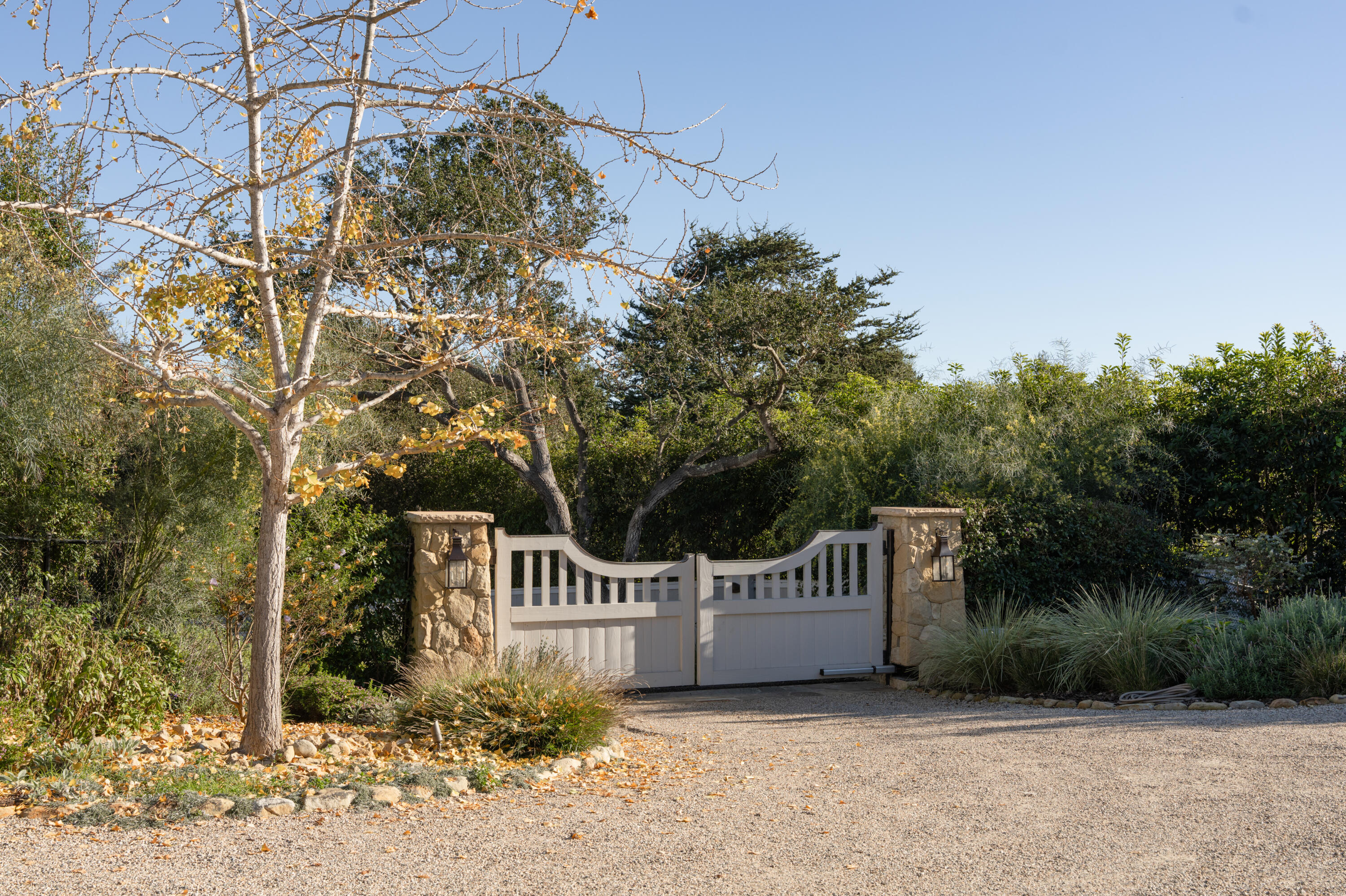 830 Summit Road Santa Barbara, CA 93108 - Photo 34 of 34 Motorized Gate for Privacy and Security
