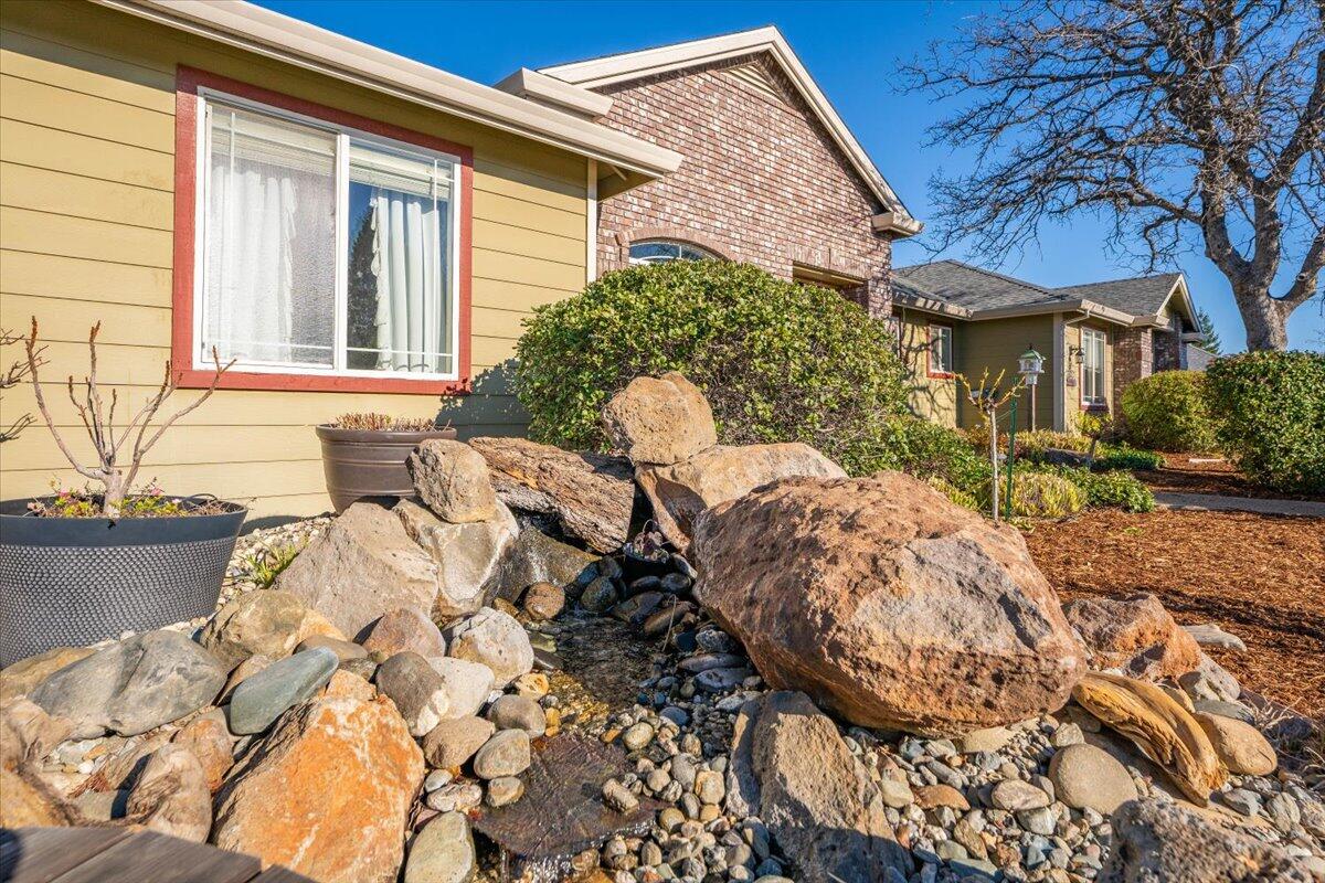 2122 Edinburgh Way Redding, CA 96003 - Photo 41 of 61 a view of outdoor space yard and patio