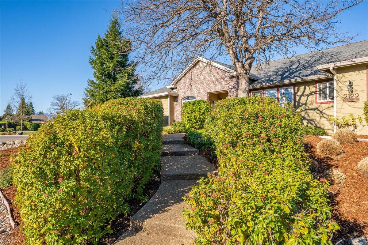 2122 Edinburgh Way Redding, CA 96003 - Photo 46 of 61 49-2122 Edinburgh Way - E-17