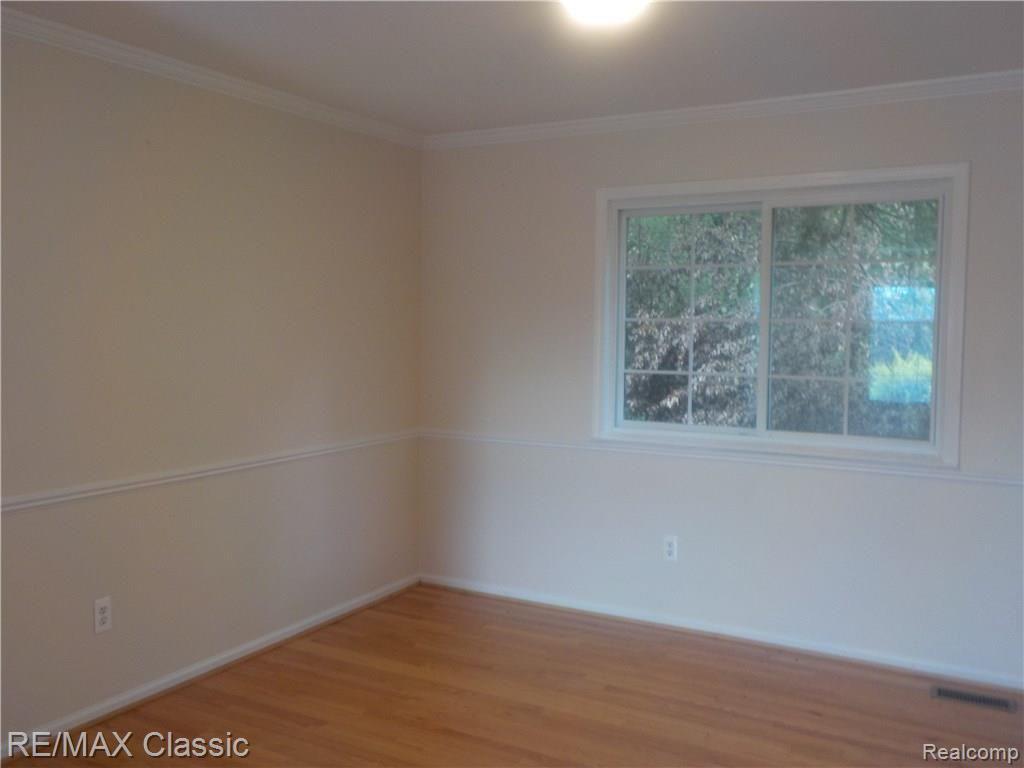 35797 Smithfield Road Farmington, MI 48335 - Photo 7 of 21