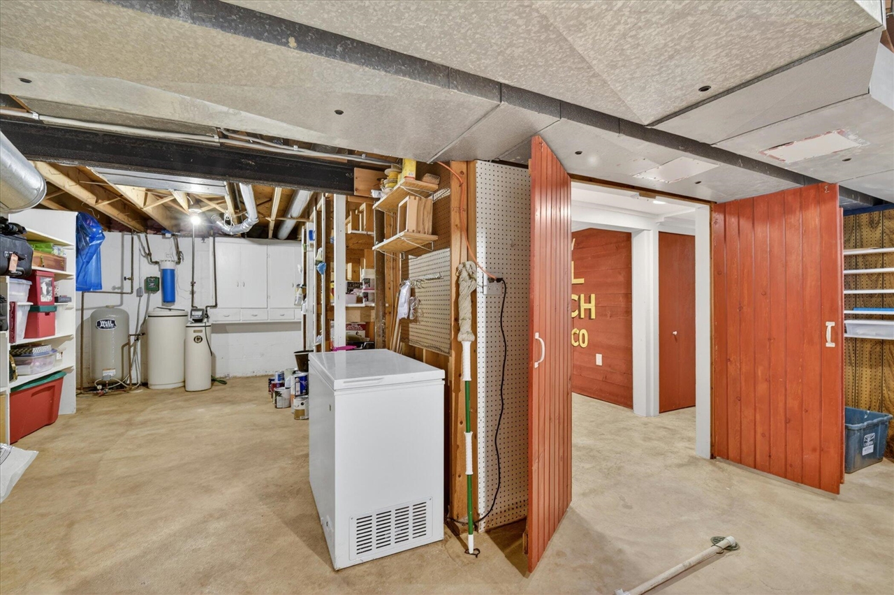 48377 Gyde Road Canton, MI 48187 - Photo 59 of 96