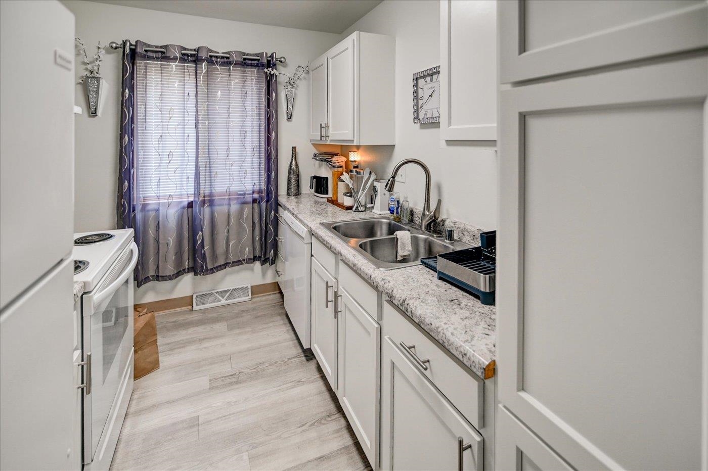 6934-6938 Chester Drive Madison, WI 53719 - Photo 17 of 44