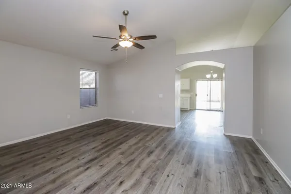 $2,280 | 5605 South 11th Place, Phoenix, AZ 85040
