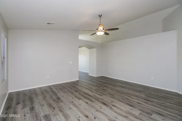 $2,280 | 5605 South 11th Place, Phoenix, AZ 85040