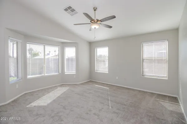 $2,280 | 5605 South 11th Place, Phoenix, AZ 85040